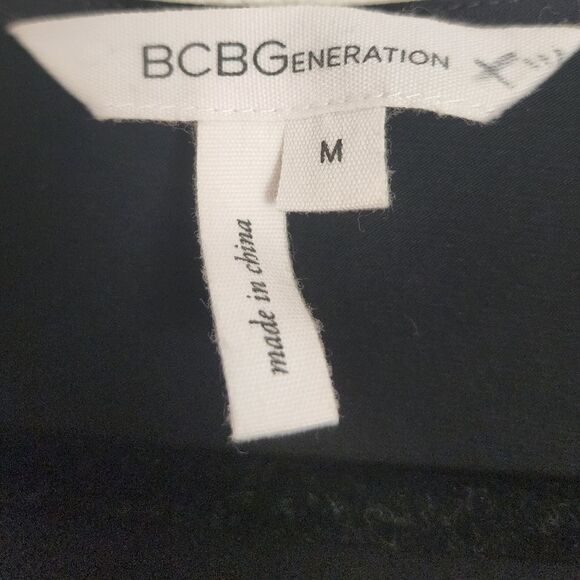 BCBGeneration black wrap dress/long sleeves/Size M - Picture 6 of 6